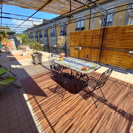 Accasatua Neapolitan Apartments Bagian luar foto