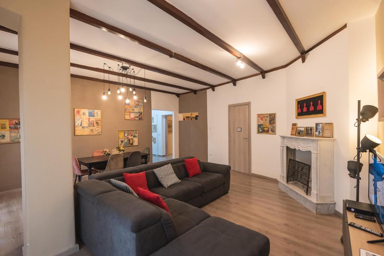 Accasatua Neapolitan Apartments Bagian luar foto